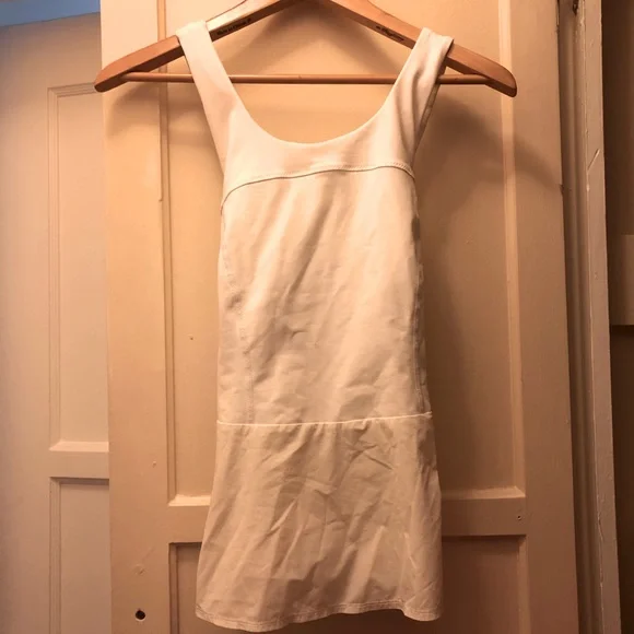 🍋RARE Lululemon white peplum tank - Picture 3 of 5